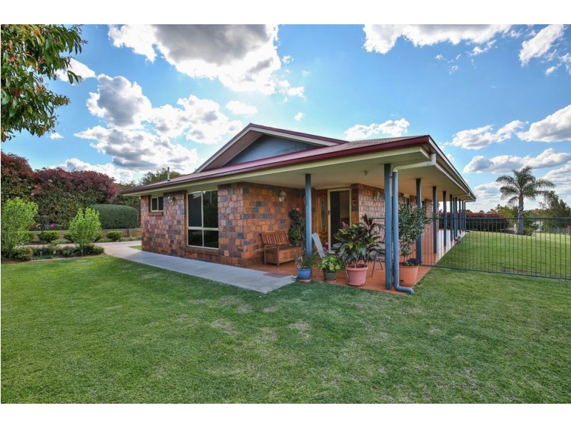 5 Cole Drive, Highfields QLD 4352