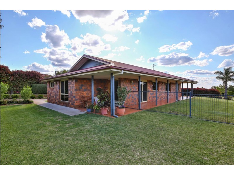 5 Cole Drive, Highfields QLD 4352