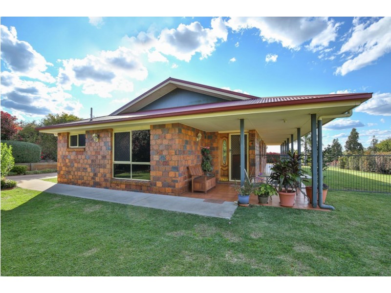5 Cole Drive, Highfields QLD 4352