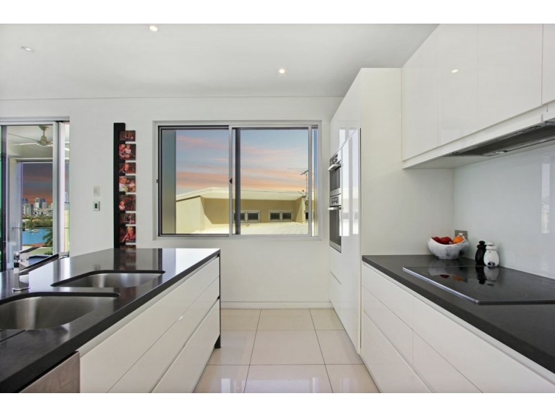 38a Grays Road, Hamilton QLD 4007