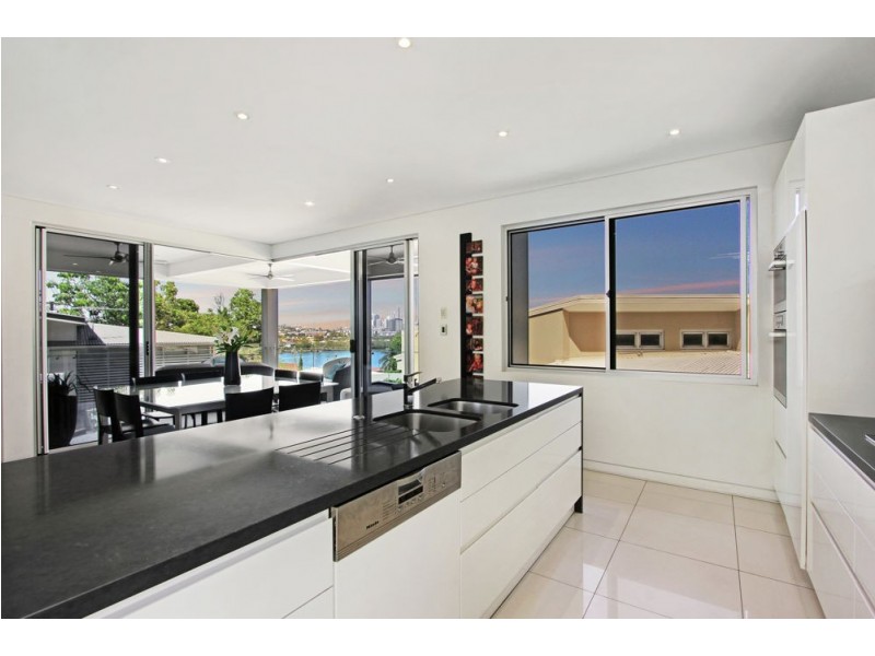 38a Grays Road, Hamilton QLD 4007