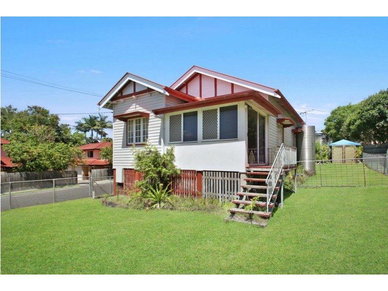 52 Clifford Street, Stafford QLD 4053