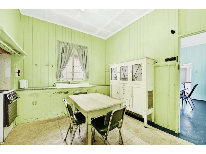 52 Clifford Street, Stafford QLD 4053