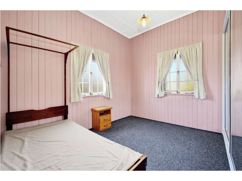 52 Clifford Street, Stafford QLD 4053