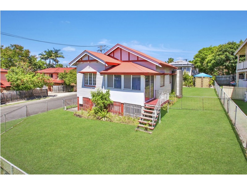 52 Clifford Street, Stafford QLD 4053