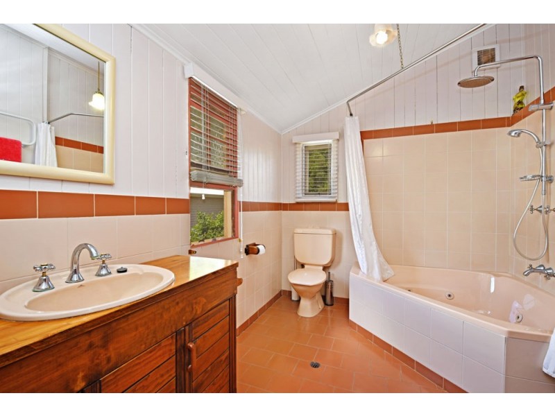 54 Phillip Street, South Toowoomba QLD 4350