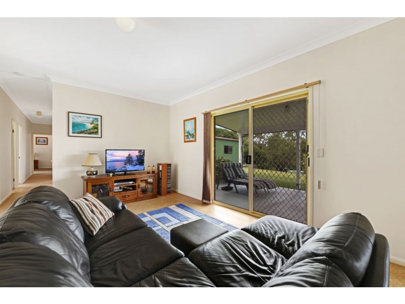 17 Palmer Drive, Highfields QLD 4352