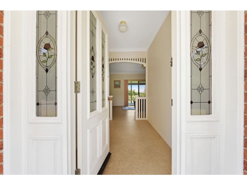 17 Palmer Drive, Highfields QLD 4352