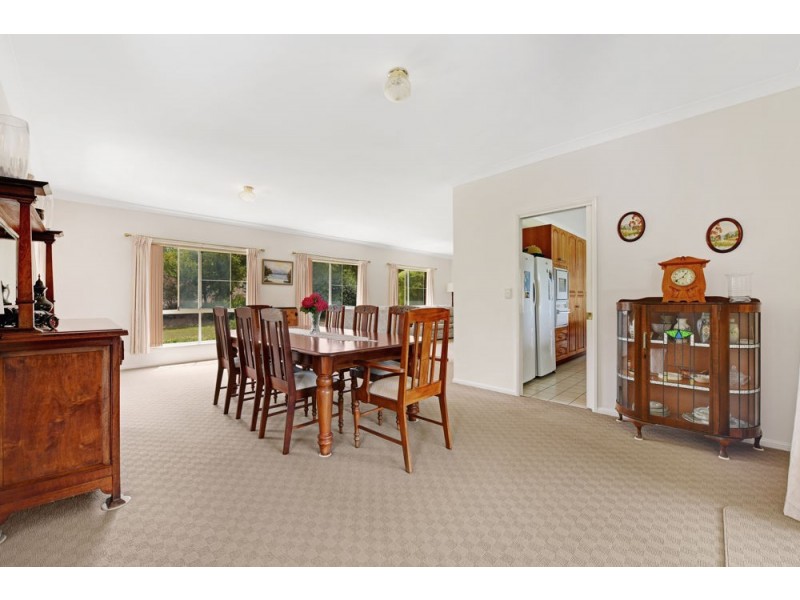 17 Palmer Drive, Highfields QLD 4352