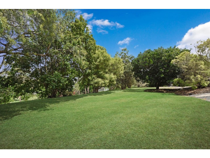 17 Palmer Drive, Highfields QLD 4352