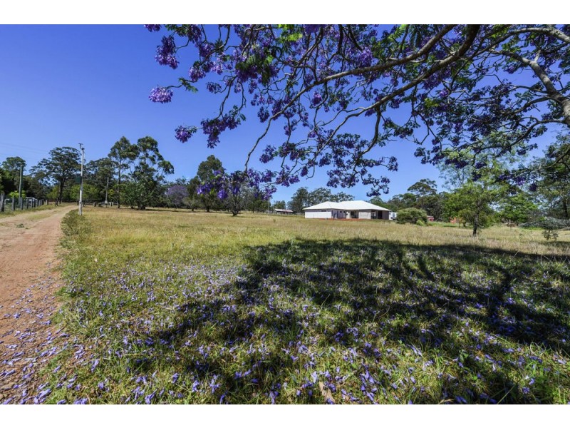 19 Costello Road, Cabarlah QLD 4352