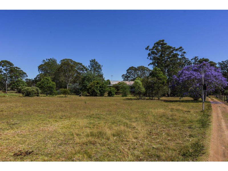 19 Costello Road, Cabarlah QLD 4352