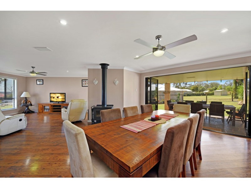 20 Kookaburra Court, Meringandan West QLD 4352