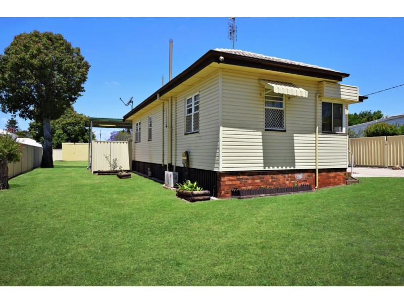 2 Ranfurley Street, Newtown QLD 4350