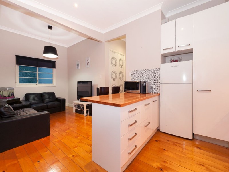 15 Storie Street, Red Hill QLD 4059