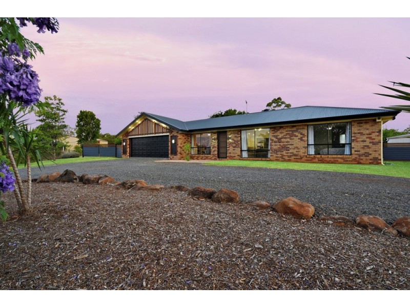 3 Delvue Crescent, Highfields QLD 4352