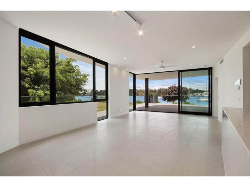 9103/50 Parkside Circuit, Hamilton QLD 4007