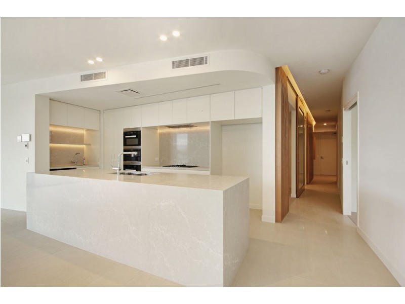 9103/50 Parkside Circuit, Hamilton QLD 4007