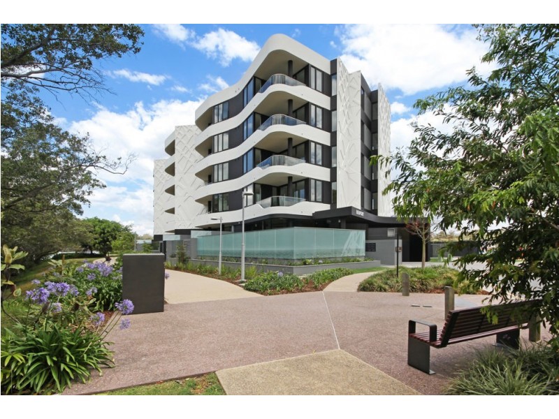 9103/50 Parkside Circuit, Hamilton QLD 4007