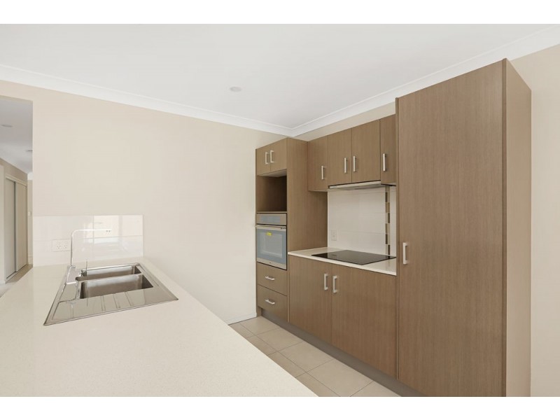 300 Birkdale Road, Birkdale QLD 4159