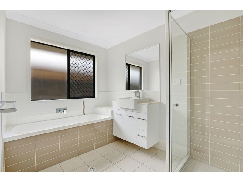 300 Birkdale Road, Birkdale QLD 4159