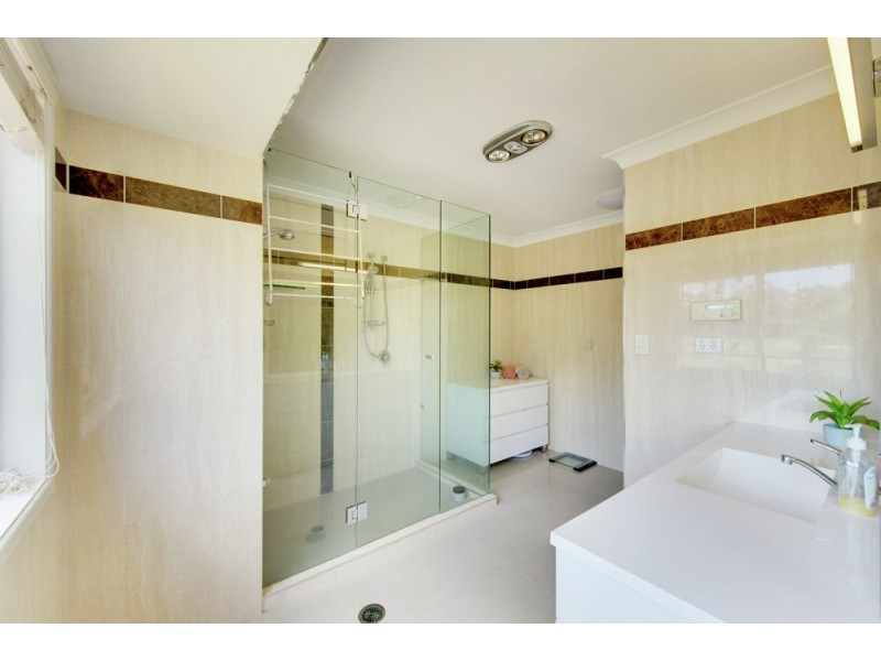 60 Tyberry Street, Chandler QLD 4155