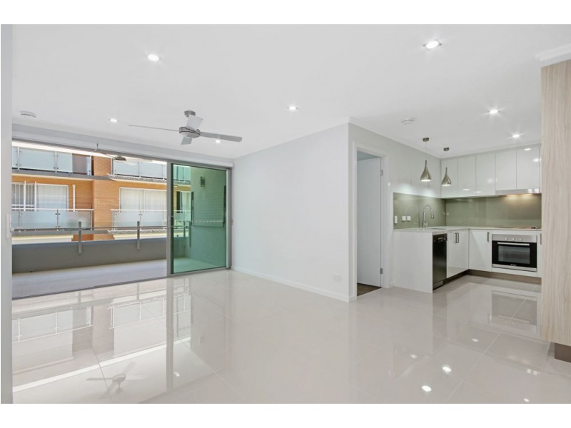 5/36 Eighth Ave, Coorparoo QLD 4151