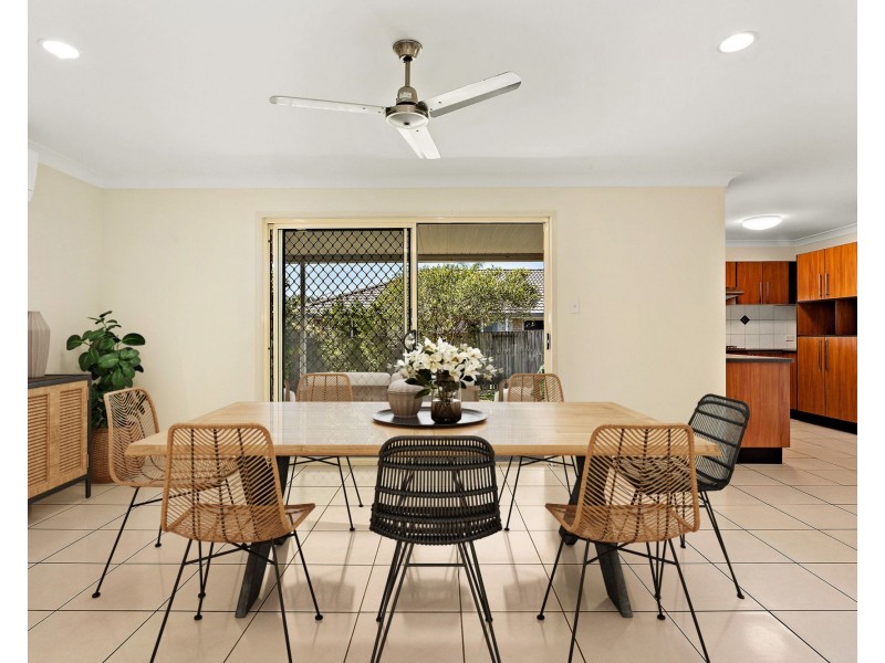 19 Abraham Close, Morayfield QLD 4506