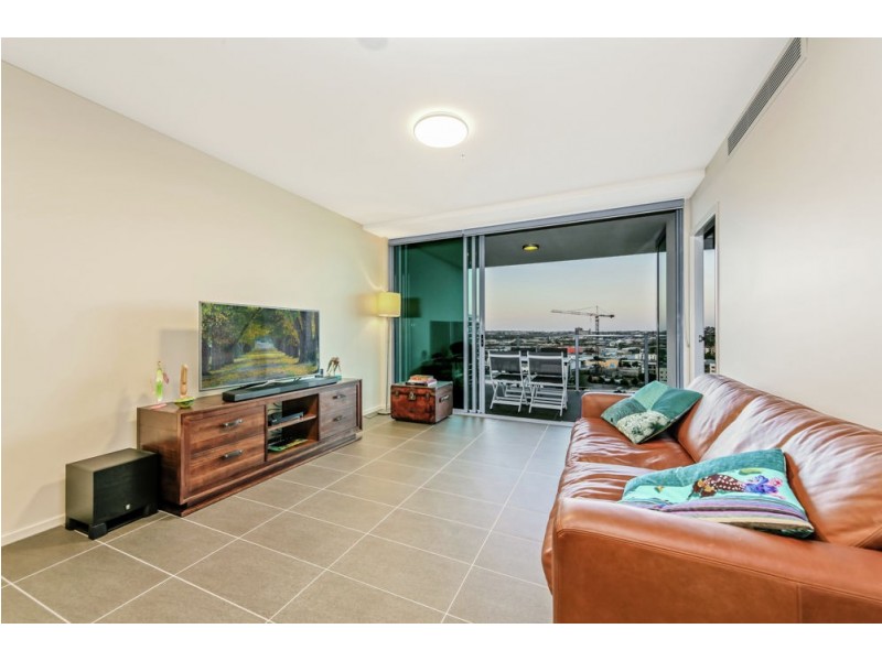 1204/30 Festival Place, Newstead QLD 4006