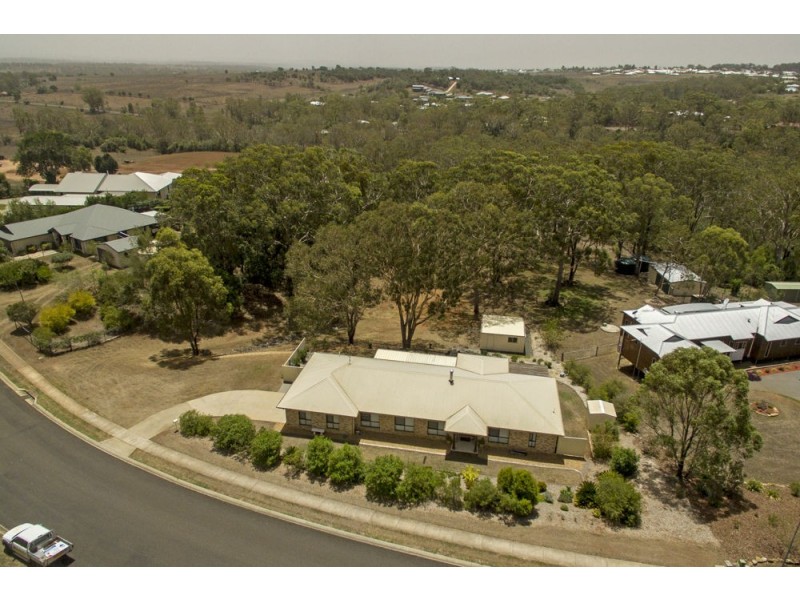 14 Holly Avenue, Highfields QLD 4352