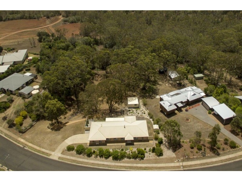 14 Holly Avenue, Highfields QLD 4352