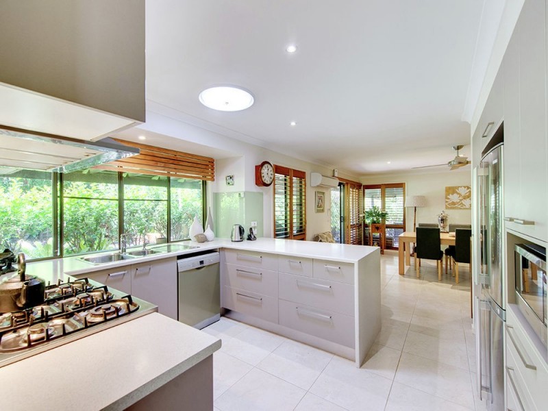 20 Zambesi Street, Riverhills QLD 4074