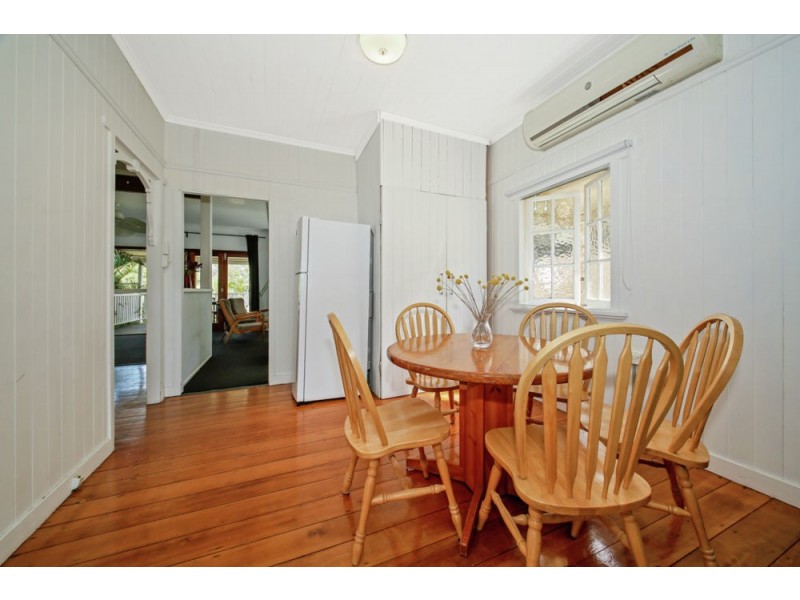 24 Lucy Street, Thorneside QLD 4158