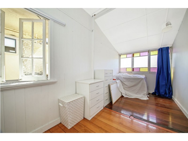 24 Lucy Street, Thorneside QLD 4158