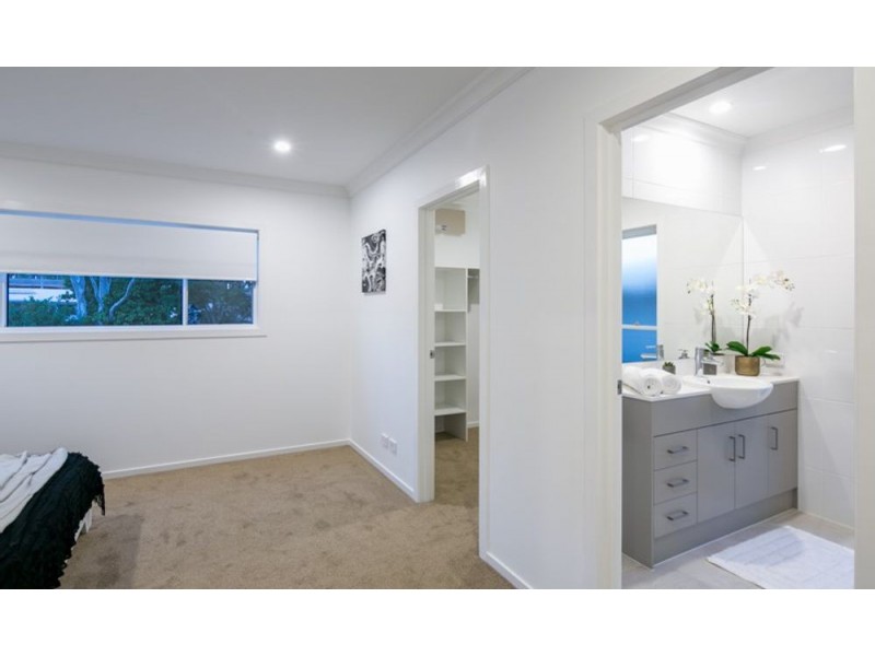 14A Claremont Street, Birkdale QLD 4159