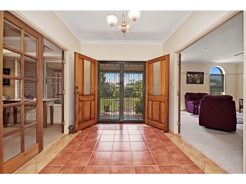 10 Stanley Parade, Highfields QLD 4352