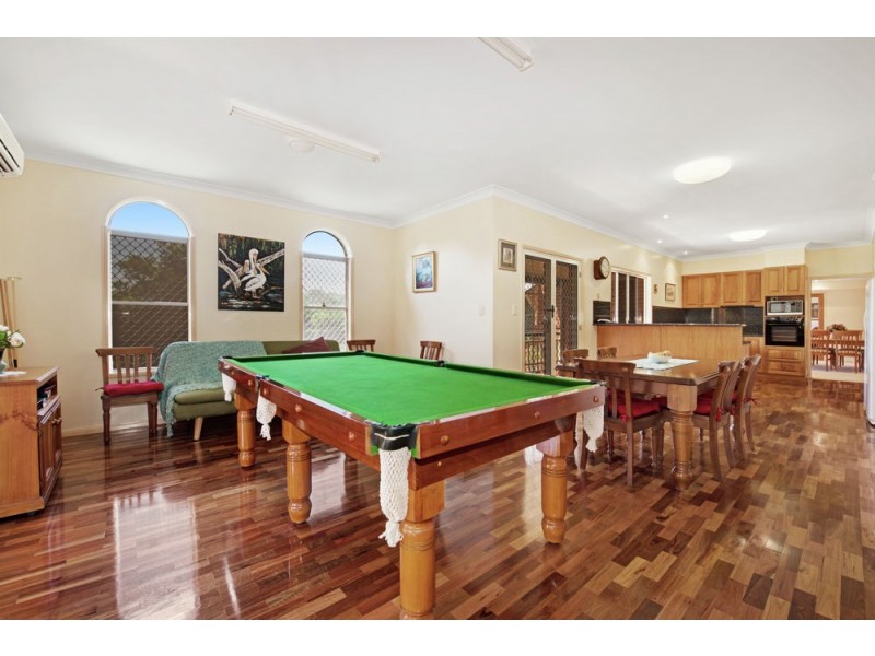 10 Stanley Parade, Highfields QLD 4352