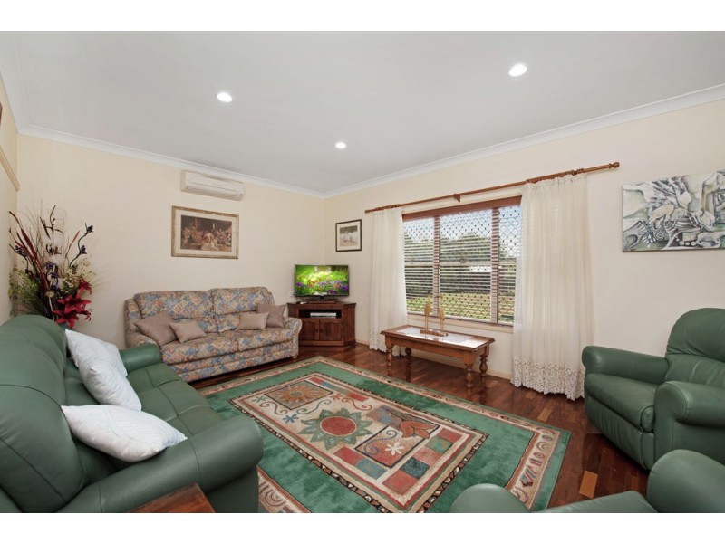 10 Stanley Parade, Highfields QLD 4352