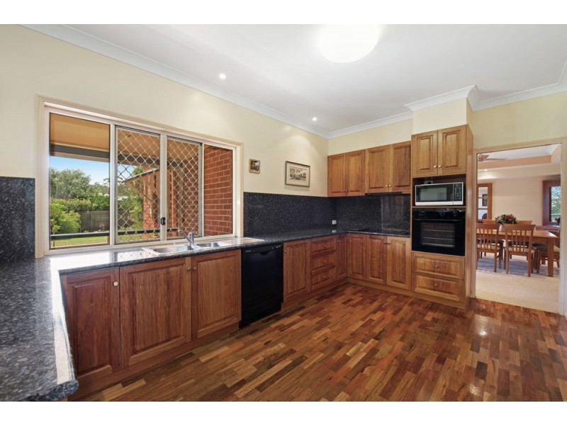 10 Stanley Parade, Highfields QLD 4352