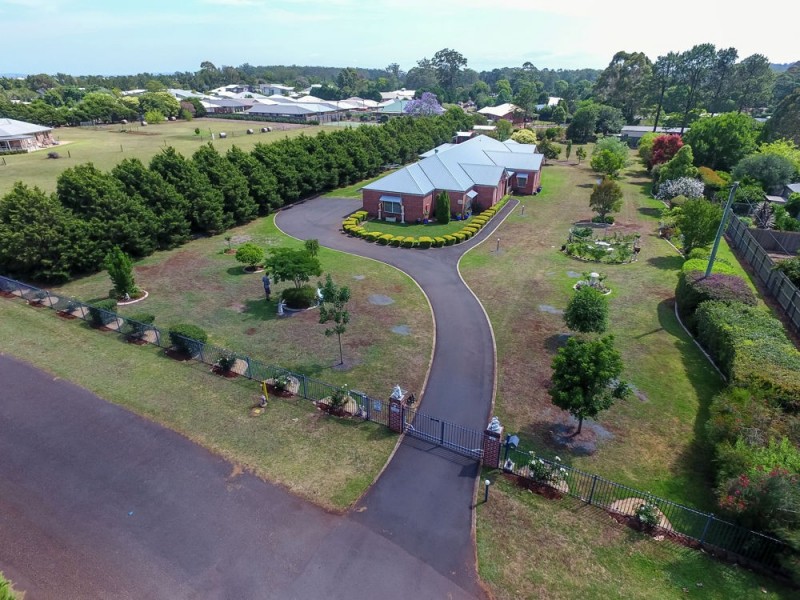 10 Stanley Parade, Highfields QLD 4352