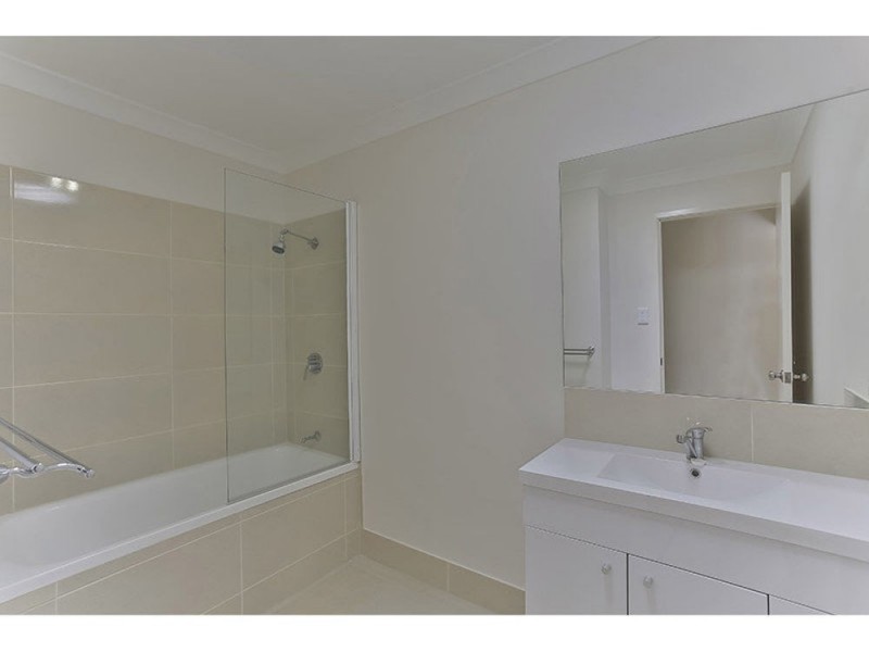 2/6 Myora Close, Darling Heights QLD 4350