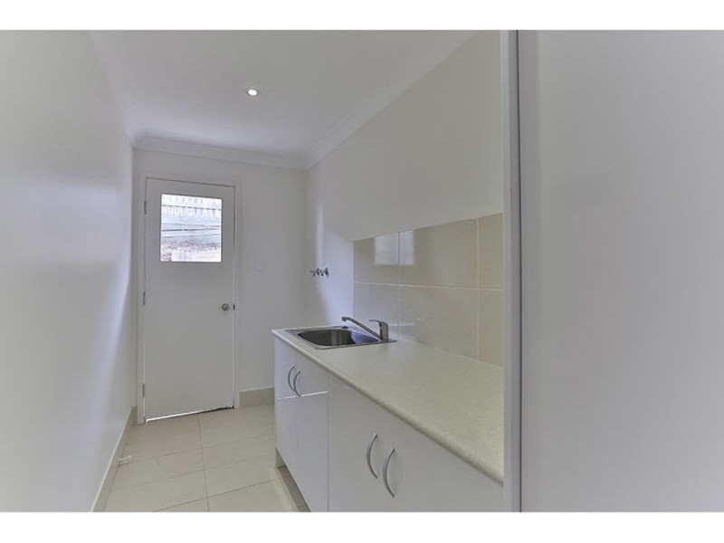 2/6 Myora Close, Darling Heights QLD 4350