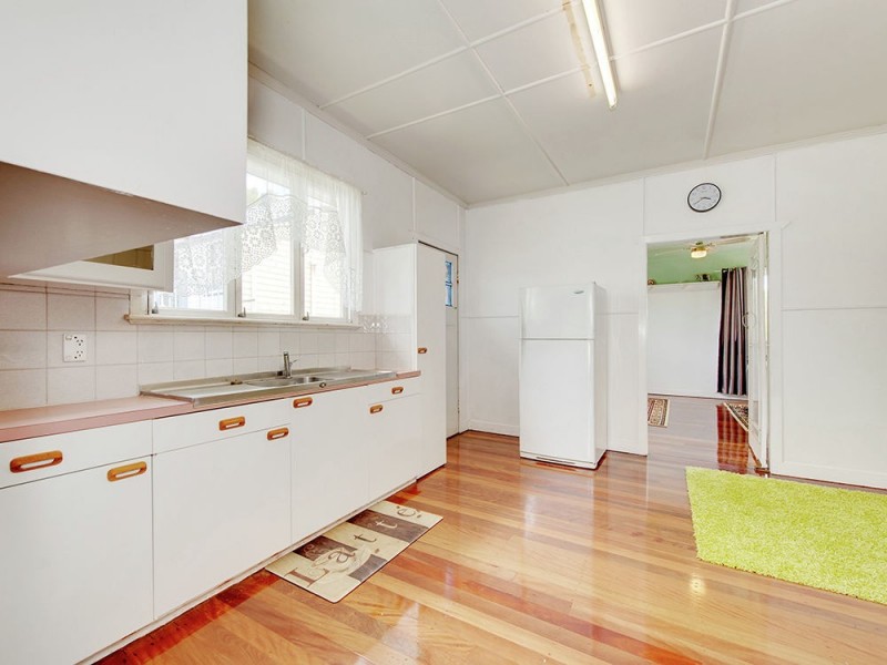 42 Bertha Street, Goodna QLD 4300