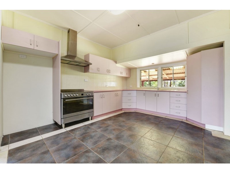 3A Holberton Street, Rockville QLD 4350