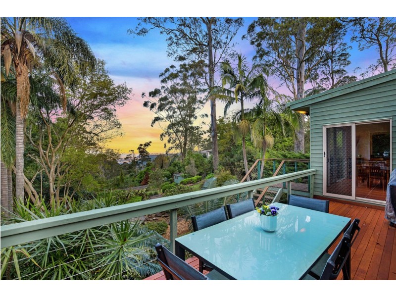 19 Hilltop Crescent, Blue Mountain Heights QLD 4350