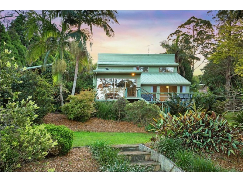 19 Hilltop Crescent, Blue Mountain Heights QLD 4350