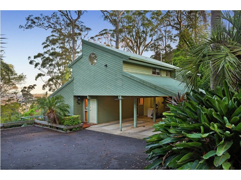 19 Hilltop Crescent, Blue Mountain Heights QLD 4350