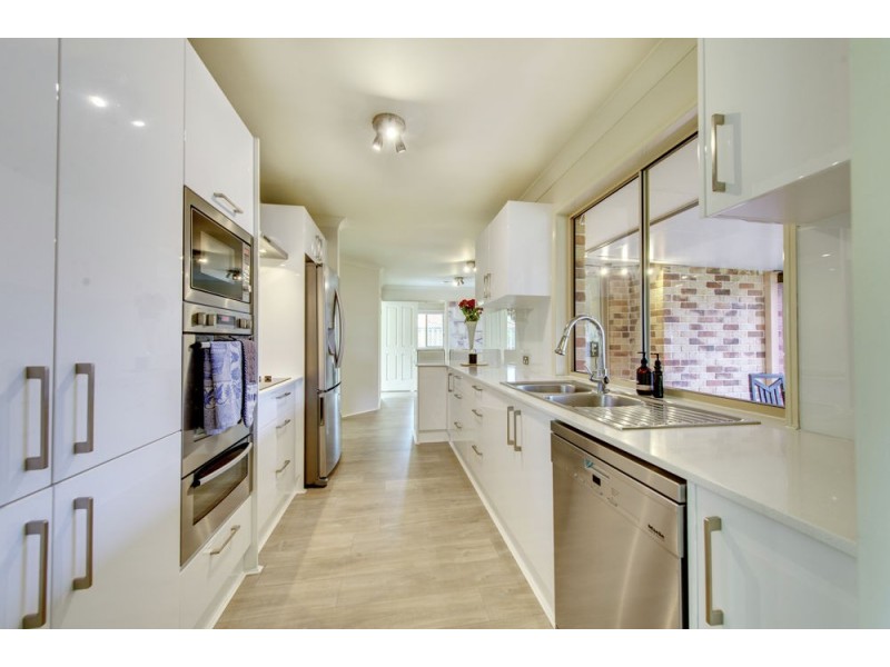 18 Ransom Place, Wakerley QLD 4154