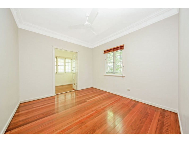40 Albert Street, Holland Park West QLD 4121
