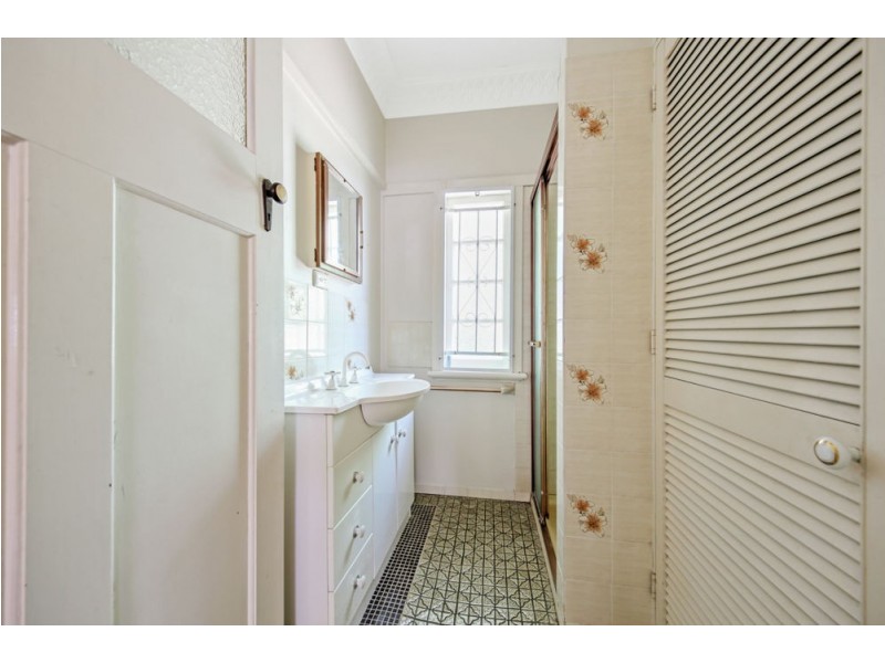 40 Albert Street, Holland Park West QLD 4121